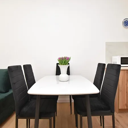 Totu Abrahama With Balcony Apartamento