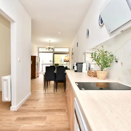 Totu Abrahama With Balcony Apartamento *