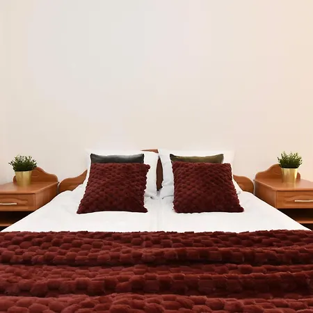 Totu Abrahama With Balcony Apartamento *